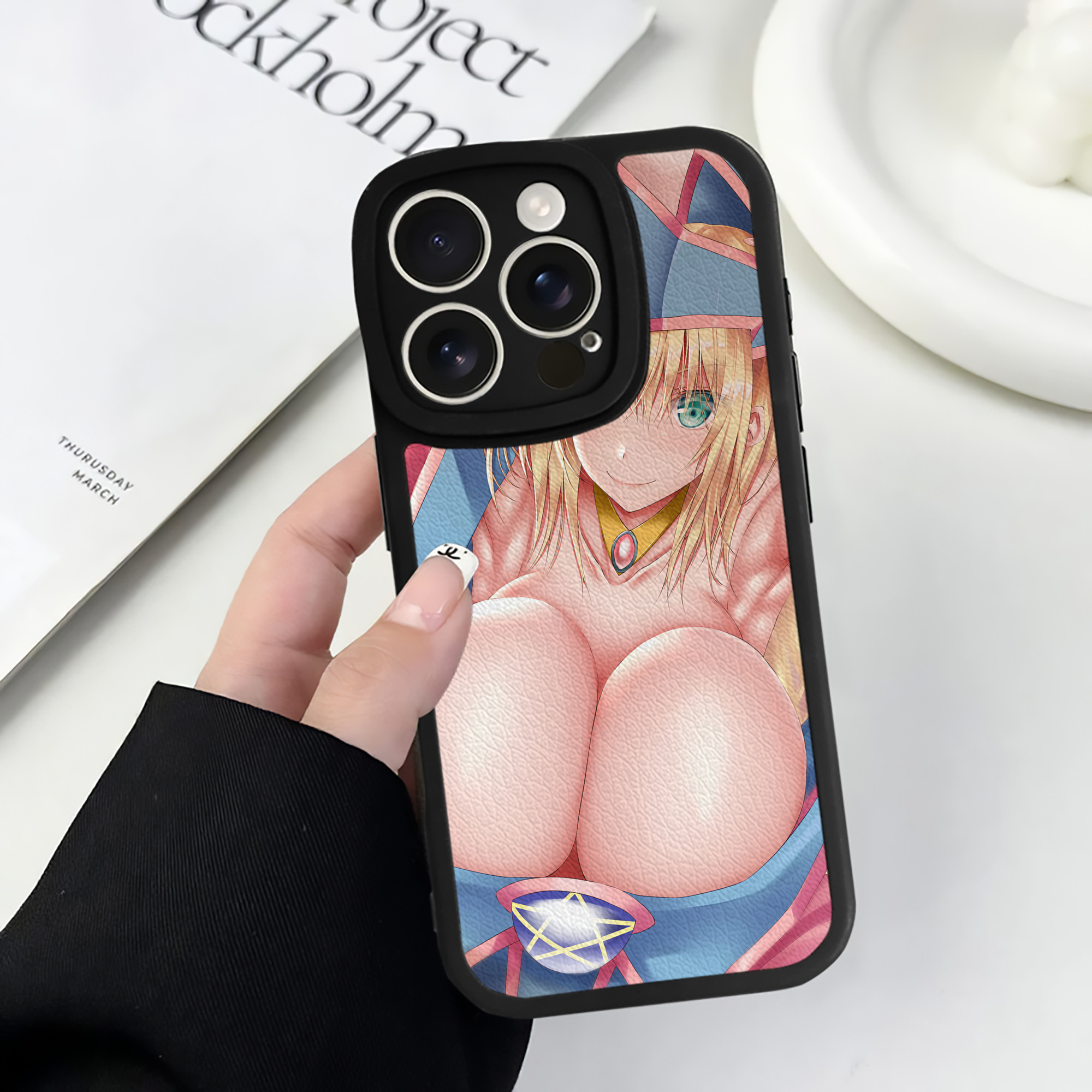 （画像用） 遊☆戯☆王 Yu-Gi-Oh! 【iPhone 16シリーズ対応】シリコンスマホケース（レザー調） 材質：シリコン